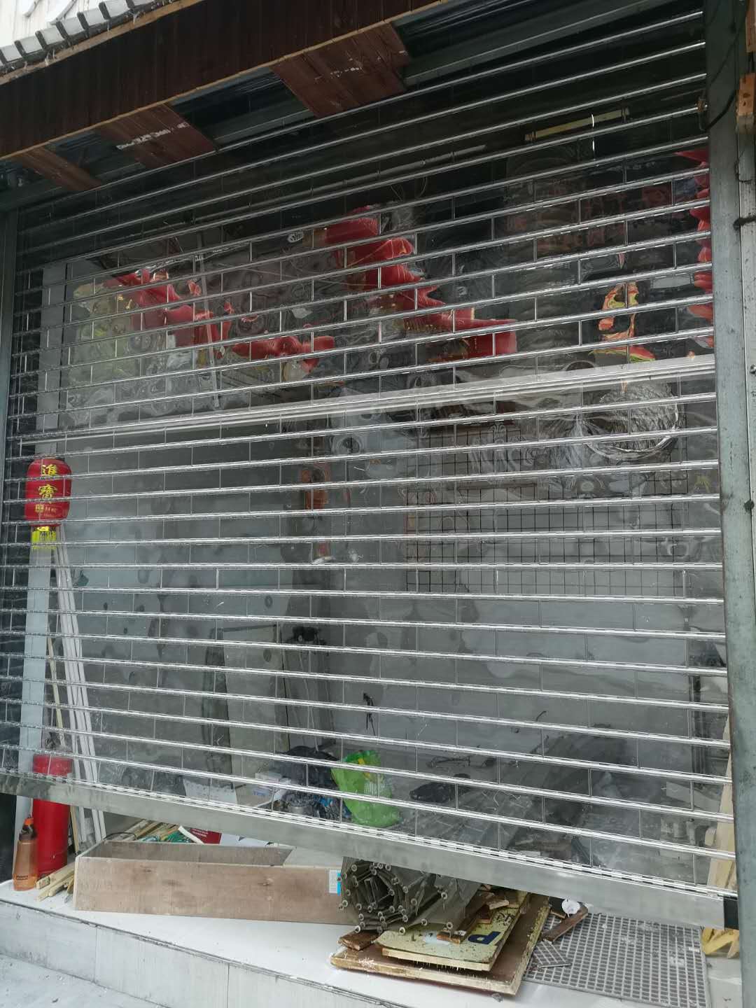 快速卷簾門發(fā)生失控的原因有哪些？