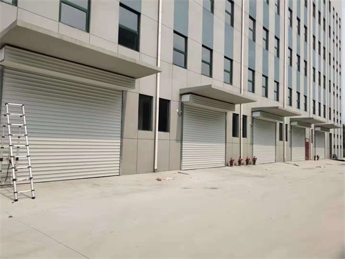 防火卷簾門脫軌了怎么還原？